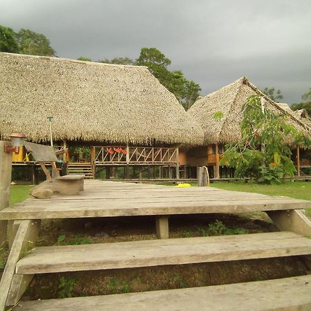 Aguas Negras River Lodge Puerto Montufar Ngoại thất bức ảnh